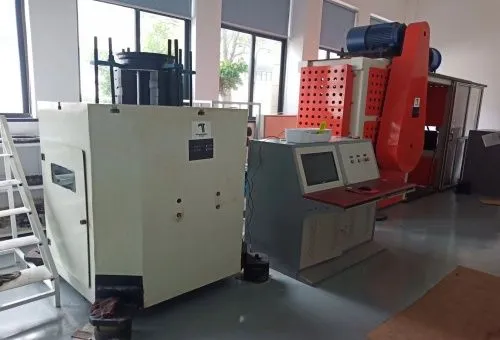 Car wheel hub rotational bending fatigue testing machine