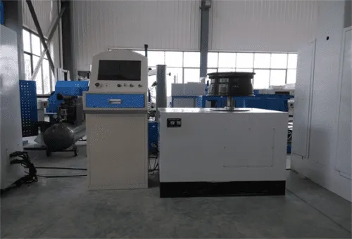 Wheel dynamic balancing test machine