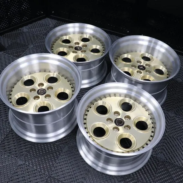 porsche Forged 2 pieces brushed barrel and brushed gold center wheel